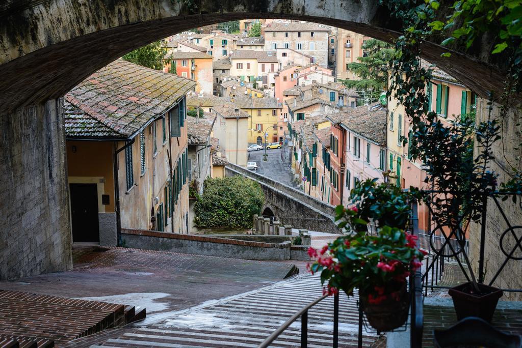 Residenze L'Uncinaia Holiday House Perugia Phòng bức ảnh