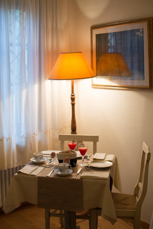 Residenze L'Uncinaia Holiday House Bed & Breakfast Perugia Phòng bức ảnh