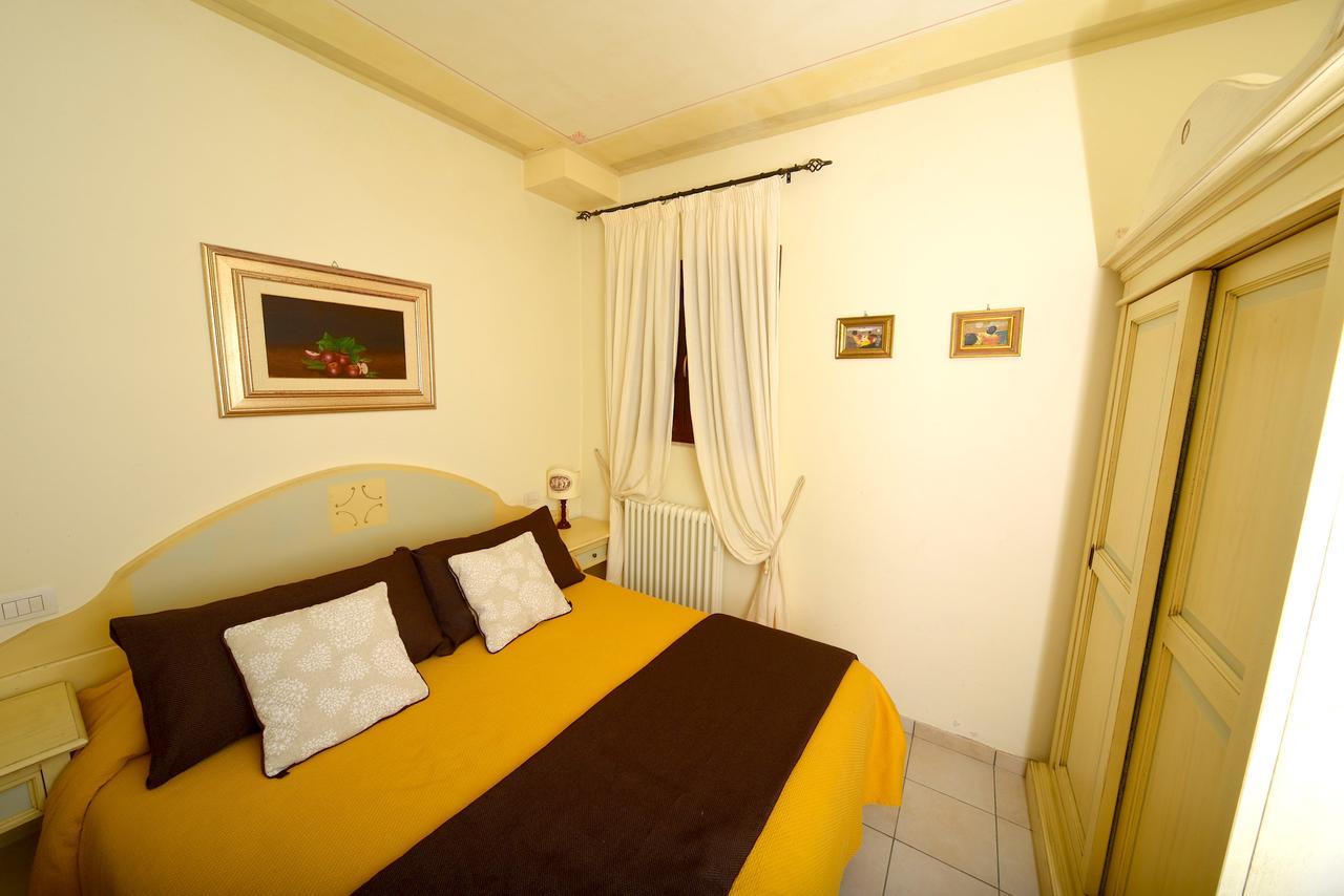 Residenze L'Uncinaia Holiday House Bed & Breakfast Perugia Ngoại thất bức ảnh