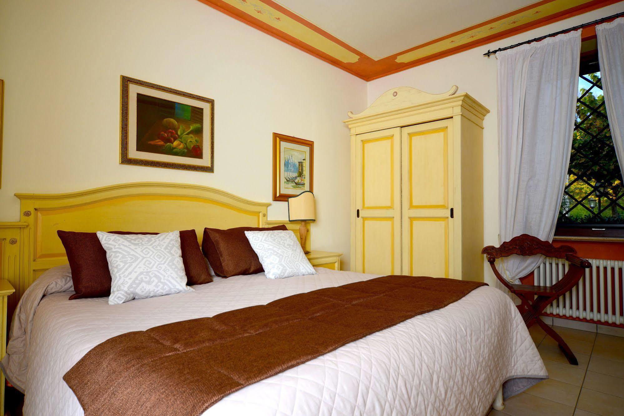 Residenze L'Uncinaia Holiday House Bed & Breakfast Perugia Ngoại thất bức ảnh